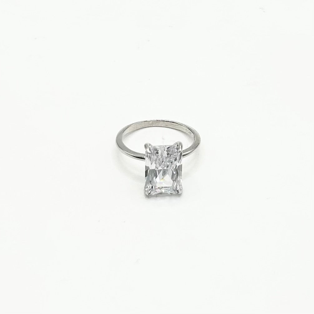 Anillo Capri