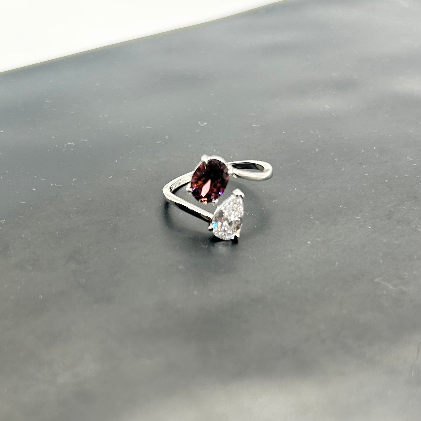Anillo Ivola