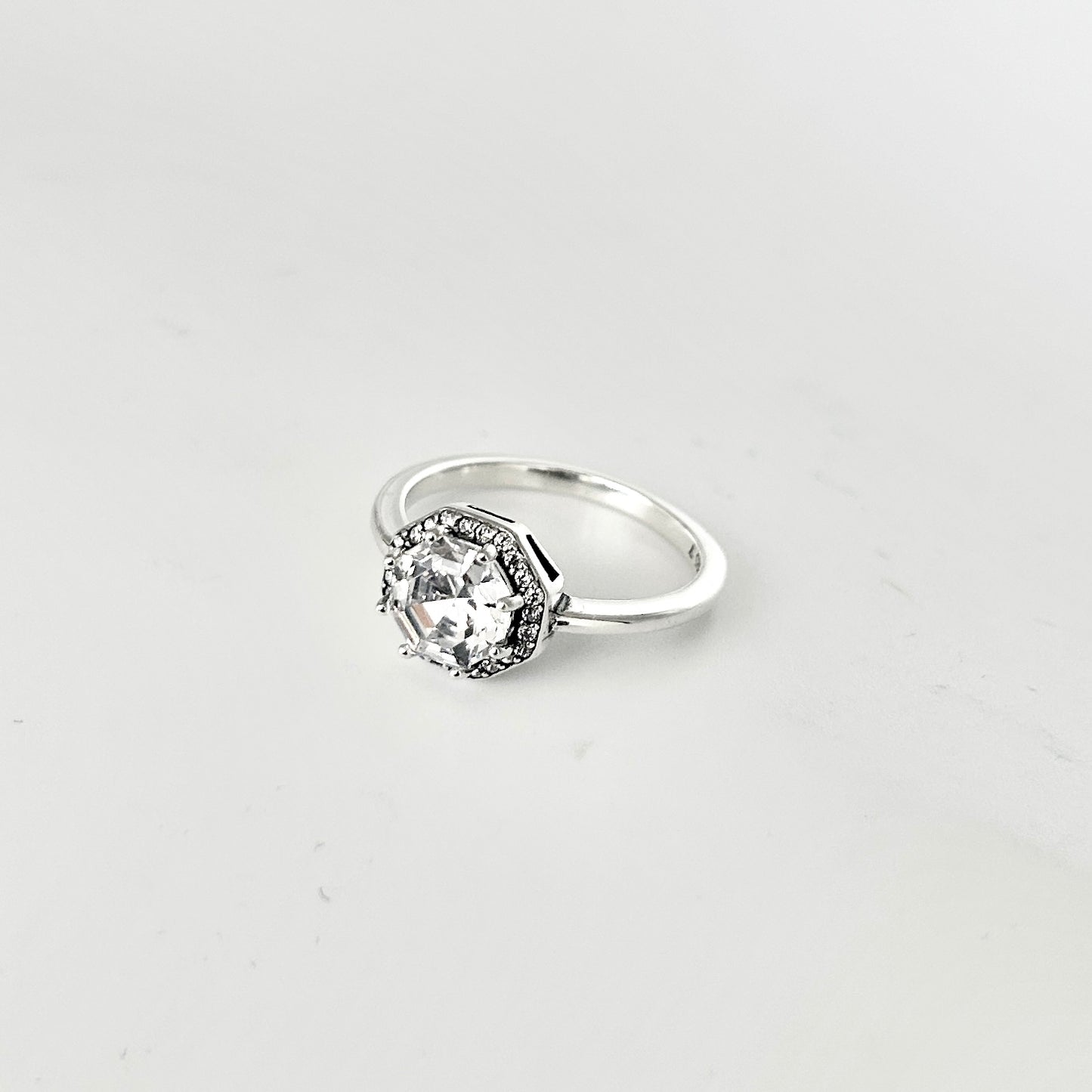 Anillo Octavia