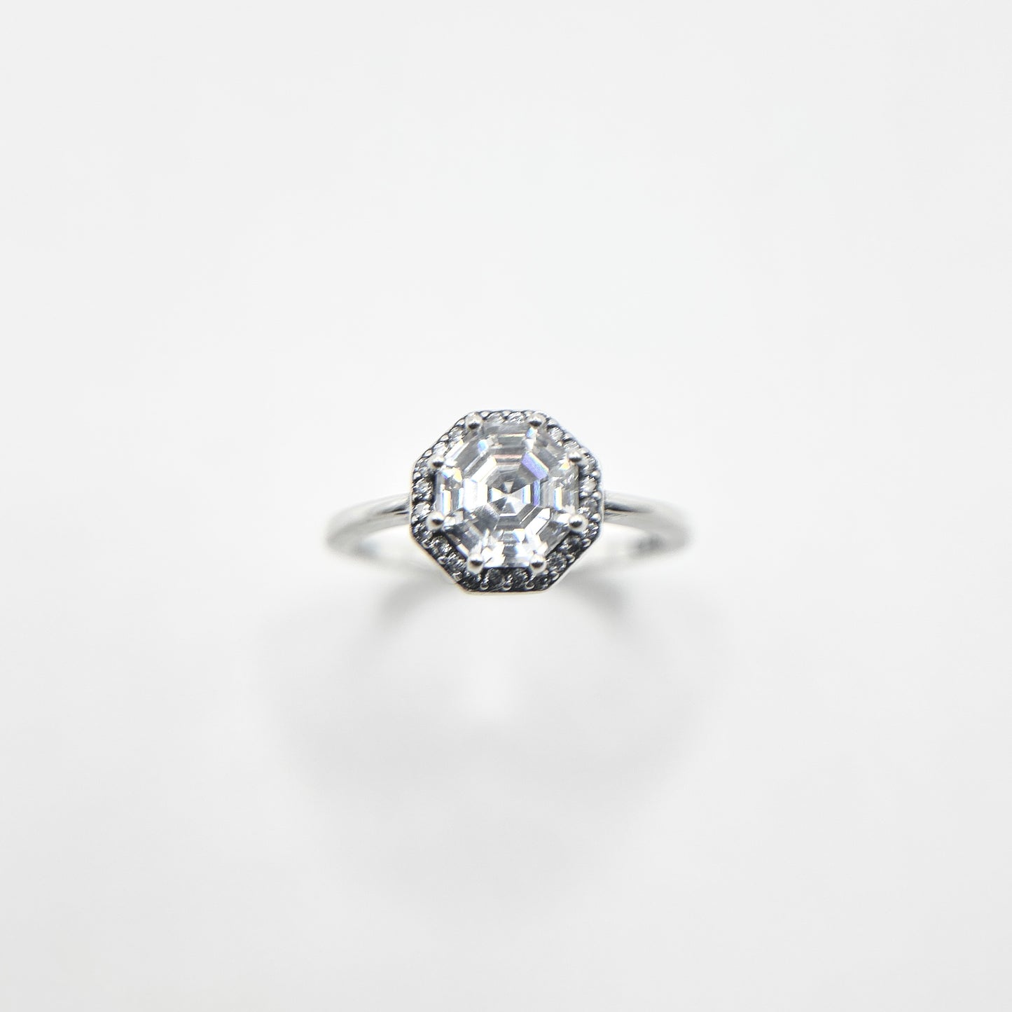 Anillo Octavia