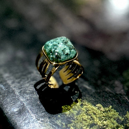 Anillo Turquesa Africana