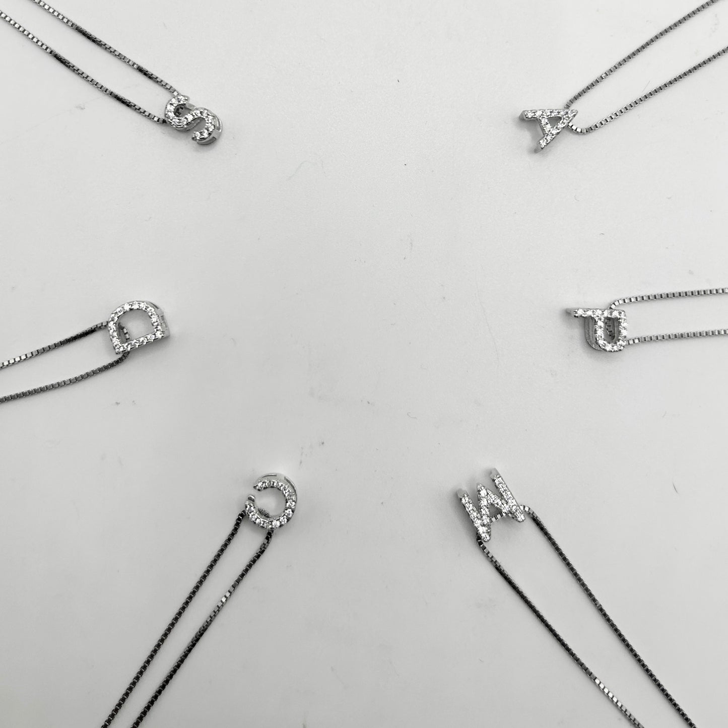 Collar Letras