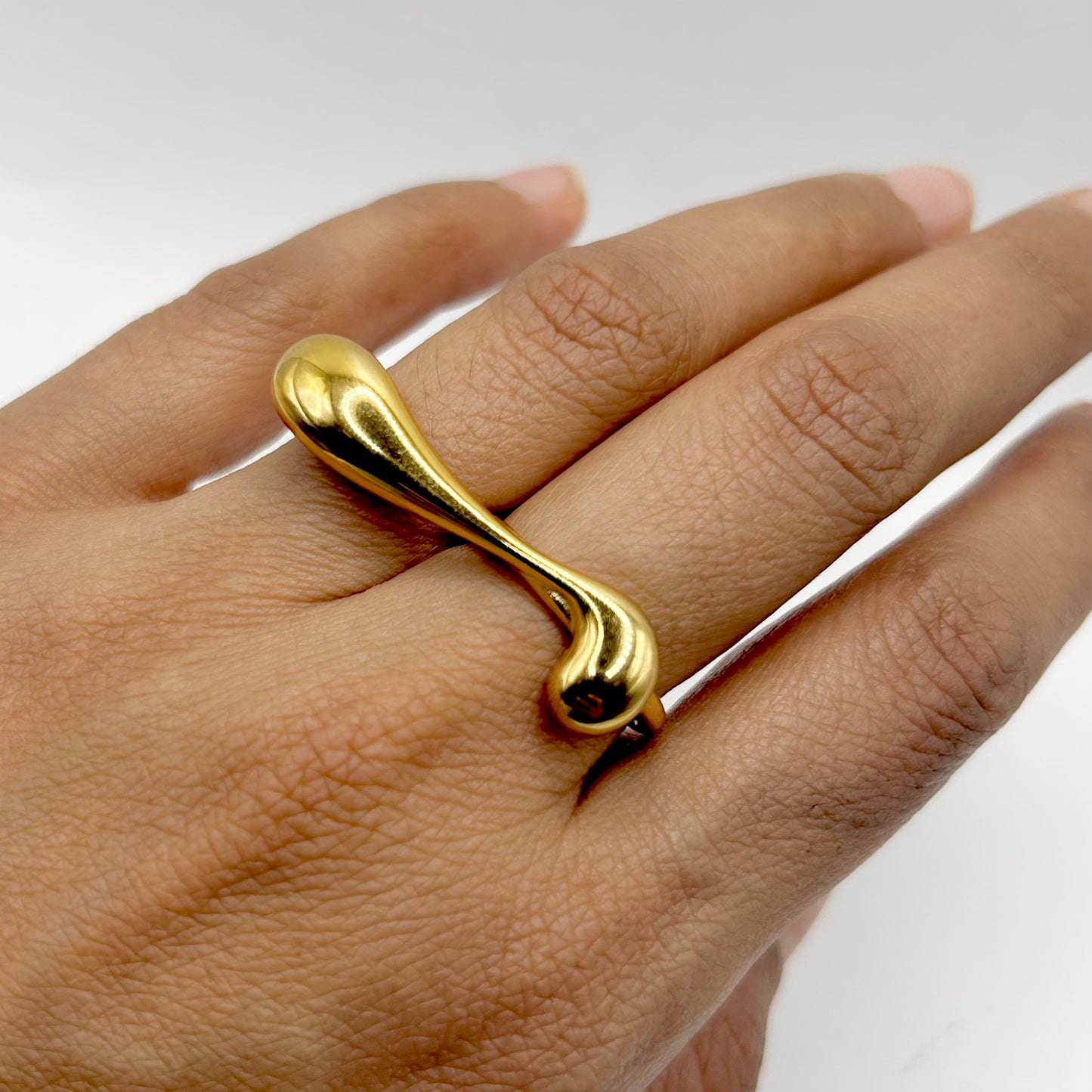 Anillo Isis