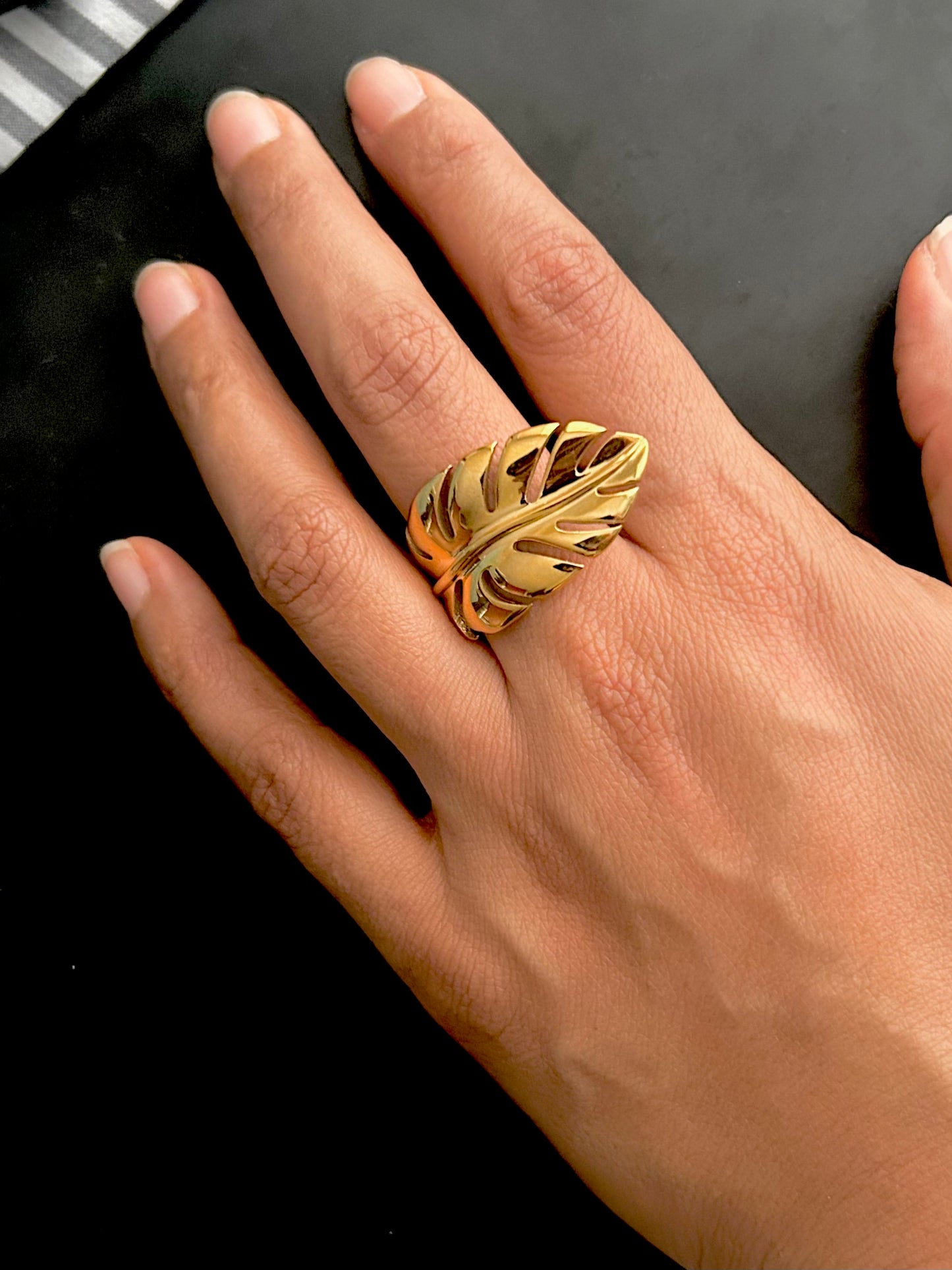 Anillo Hoja